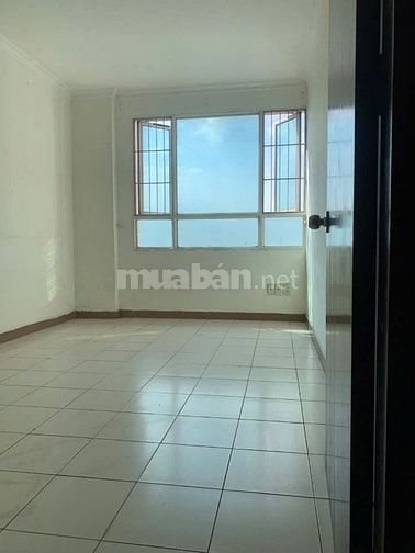Chung cư Trường Sa, Quận 3: 10,5triệu, 85m2, 2pngủ, máy lạnh, ban công