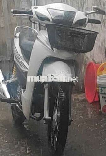 Honda Wave màu Trắng