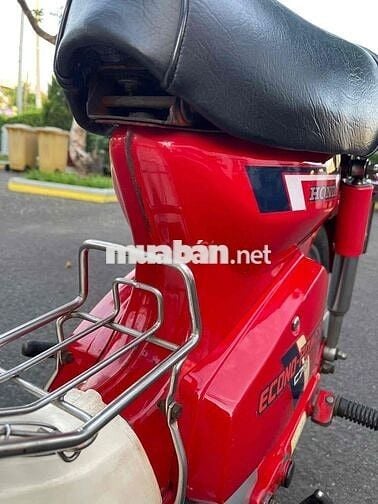 Honda DD 70 Đỏ, zin đẹp, hàng trưng bày
