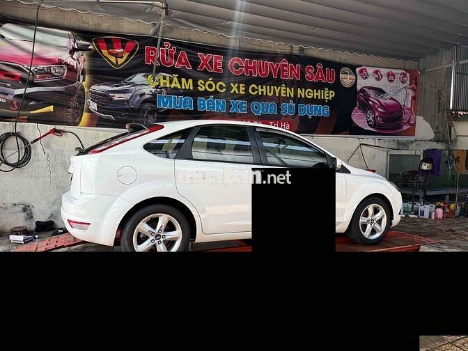 Ford Focus 2012 Trắng Số tự động