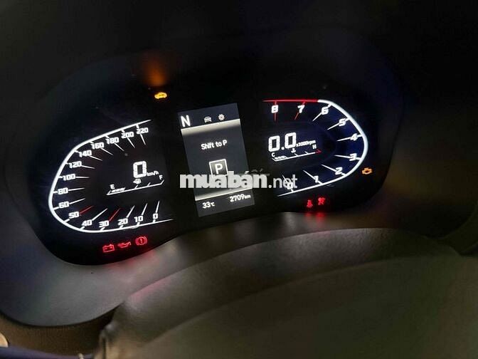 Hyundai Accent Đỏ 2709 km