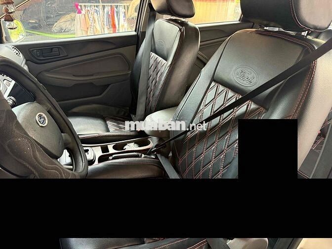 Ford Focus 2012 Trắng Số tự động