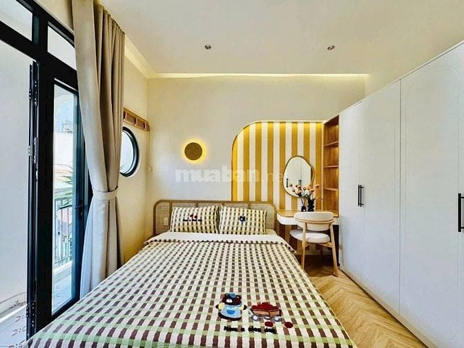 3 TỶ 850 - Nhà 3 Lầu Đẹp Phan Xích Long, Phú Nhuận. DT:50m2, Hẻm 5M