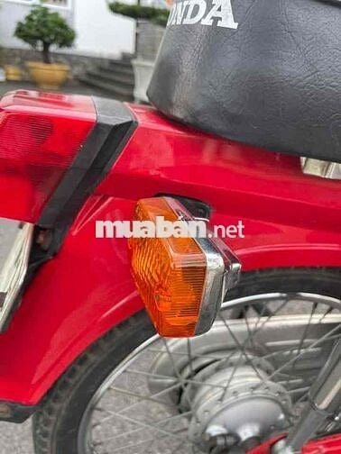 Honda DD 70 Đỏ, zin đẹp, hàng trưng bày