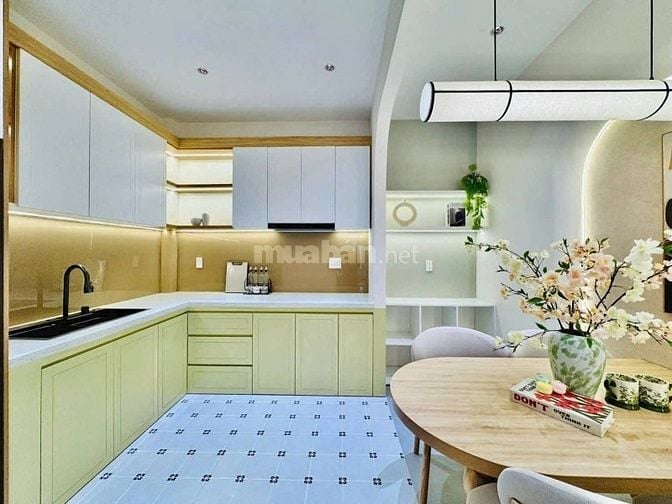 3 TỶ 850 - Nhà 3 Lầu Đẹp Phan Xích Long, Phú Nhuận. DT:50m2, Hẻm 5M