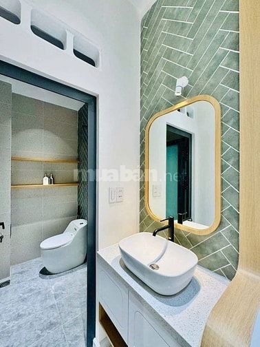 3 TỶ 850 - Nhà 3 Lầu Đẹp Phan Xích Long, Phú Nhuận. DT:50m2, Hẻm 5M
