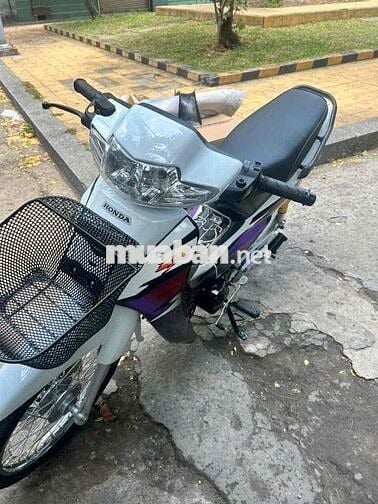 Honda Wave ZX màu Trắng