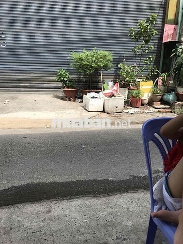 NHÀ CẤP 3 GẦN NHÀ THỜ ĐỒNG TIẾN - CHỢ NGUYỄN TRI PHƯƠNG.