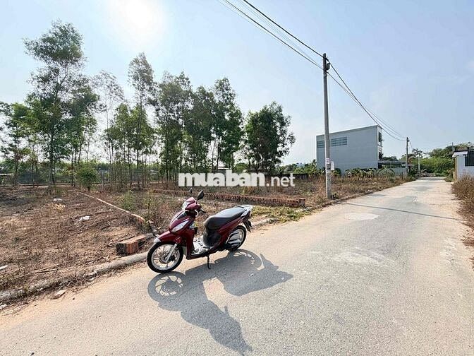 ẤP 3 an viễn, ngay trung tâm hành chánh xã; 106m2 thổ cư 80m