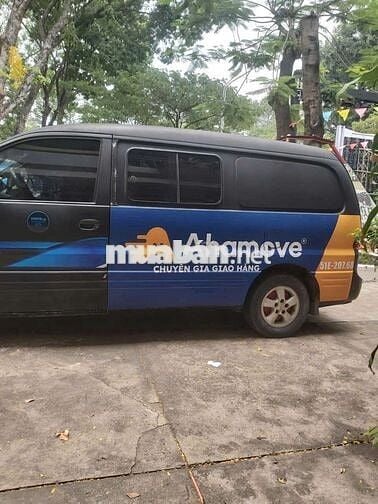 Hyundai Starex 6 chỗ Đen