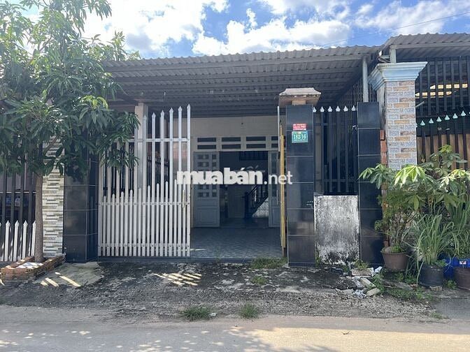 Nguyên căn chính chủ 1 trệt, lửng 3PN, Mỹ Phước 5x25, HXH, 4tr/tháng
