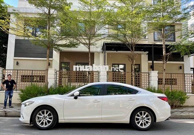 Mazda 6 model 2016 màu trắng