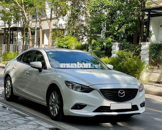 Mazda 6 model 2016 màu trắng