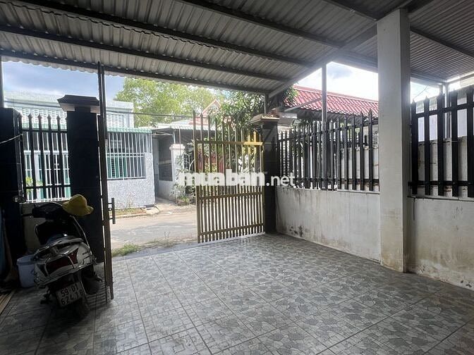 Nguyên căn chính chủ 1 trệt, lửng 3PN, Mỹ Phước 5x25, HXH, 4tr/tháng