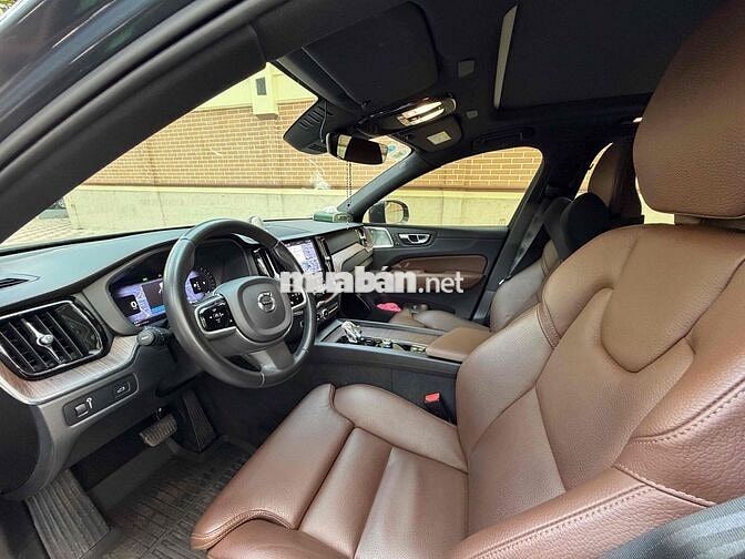 [CHÍNH CHỦ] VOLVO XC60 B6 2022 - ODO 45 VẠN