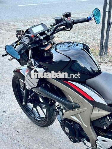 Suzuki GSX S150 Đen