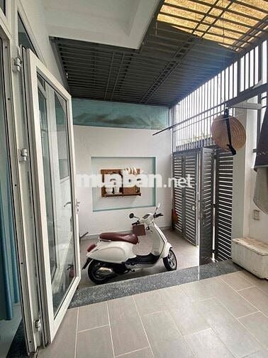 NHÀ MỚI 2PN 2WC 6x12 SẴN MÁY LẠNH TỦ BẾP HBP TĐ