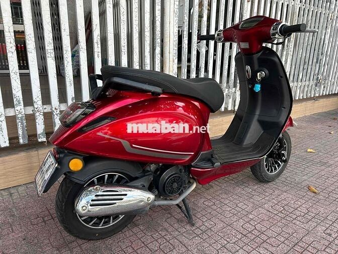 Vespa 50cc chạy không cần bằng lái
