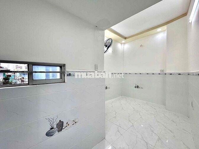 Studio mới giá rẻ, cửa sổ thoáng gần vòng xoay Phú Lâm, gần Q5 Q10