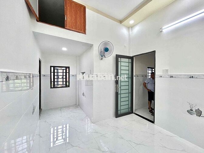 Studio mới giá rẻ, cửa sổ thoáng gần vòng xoay Phú Lâm, gần Q5 Q10