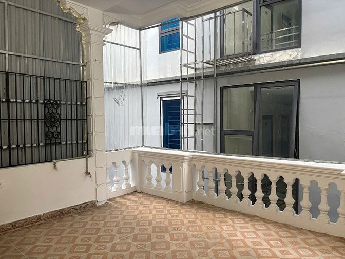 CHO THUÊ NHÀ 3 TẦNG 60M2, GẦN BẾN XE MỸ ĐÌNH
