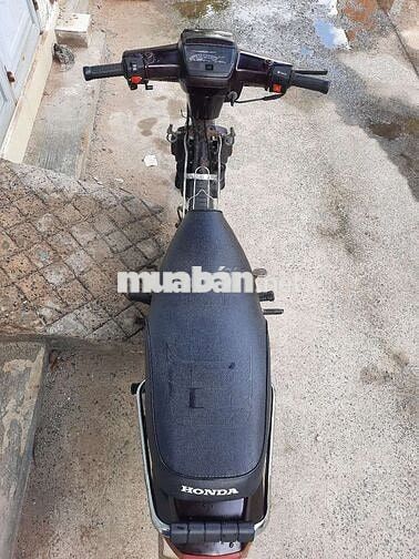 Honda Dream màu Nâu