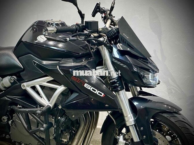 BENELLI BN600i