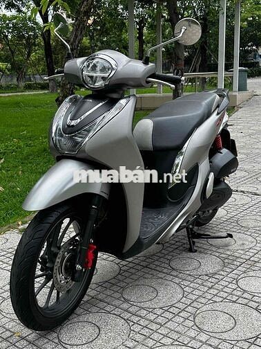Honda SH Mode Bạc Như mới. bs 93 . chính chủ kí