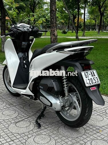 Honda SH 160 Trắng Như mới. Chính chủ sang tên