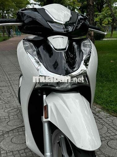 Honda SH 160 Trắng Như mới. Chính chủ sang tên