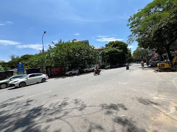 CHO THUÊ NHÀ TẦNG 1, 2 LÀM VĂN PHÒNG, TT ĐÀO TẠO, LỚP HỌC Or SALON TÓC