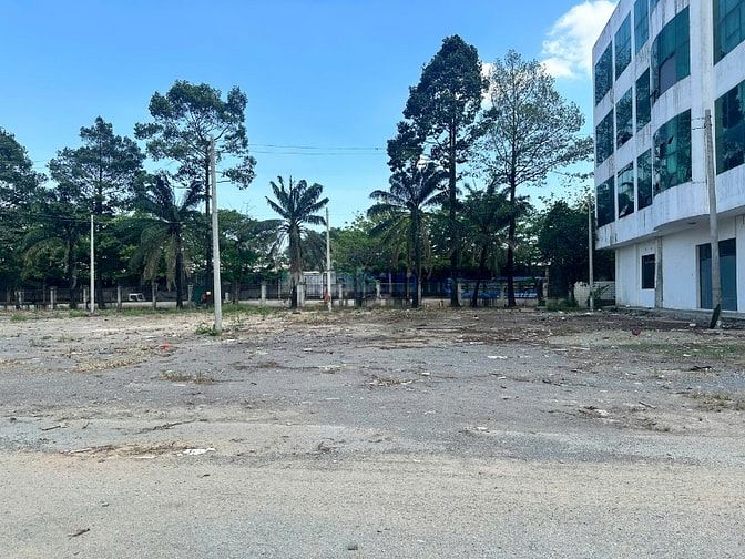 Cho thuê đất trống 2000m2, 3000m2, 5000m2, 10000m2, QL1A, Bình Tân