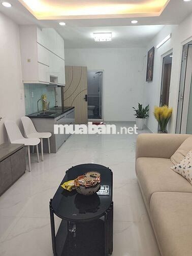 Hiếm căn hộ 70m2 ngay khu ẩm thực Phan Xích Long FULL nội T__thang máy