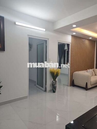 Hiếm căn hộ 70m2 ngay khu ẩm thực Phan Xích Long FULL nội T__thang máy