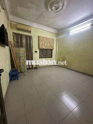 Cho thuê nhà riêng ngõ Đê Tô Hoàng - Bạch Mai - 30m2  - 4 tầng