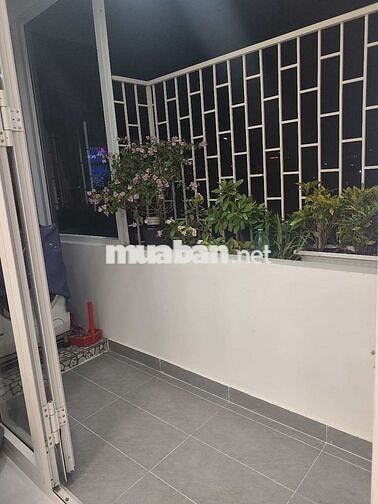 Hiếm căn hộ 70m2 ngay khu ẩm thực Phan Xích Long FULL nội T__thang máy