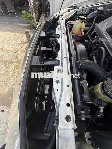 Toyota Fortuner 2016 Bạc