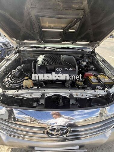 Toyota Fortuner 2016 Bạc