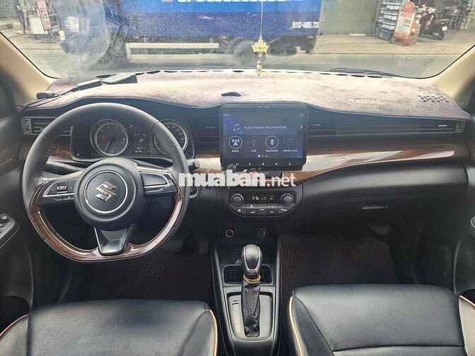 Mitsubishi Xpander 7 chỗ Trắng