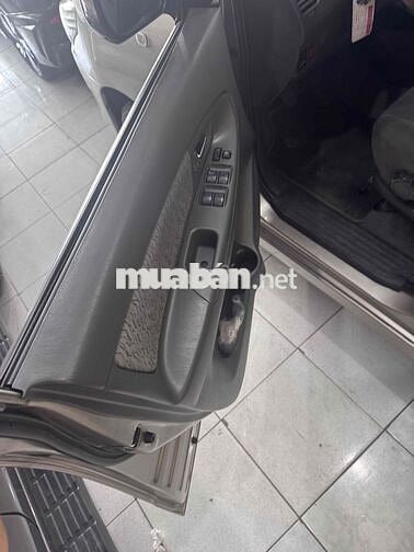 Toyota Innova Vàng cát 2013 E 1 chủ