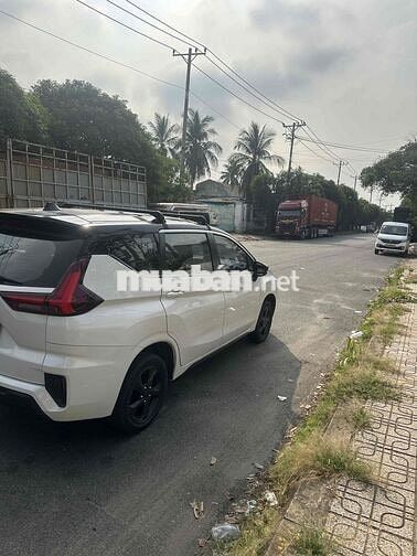 Mitsubishi Xpander 7 chỗ Trắng