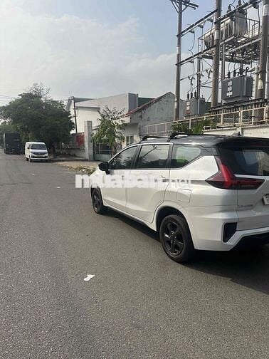 Mitsubishi Xpander 7 chỗ Trắng