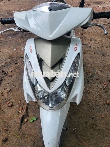 Yamaha Ultimo Đỏ Trắng, bs 72.