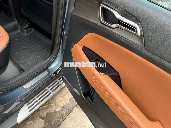Kia Sportage Signature X-Line model 2023 dầu full