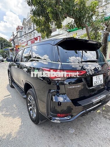 Toyota Fortuner Legender 2025 luớt 4500 km Đen