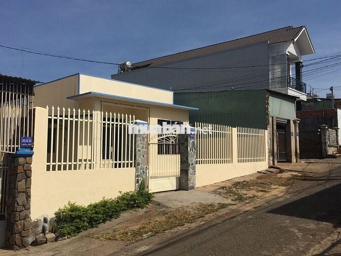 Bán nhà đất - Hẻm rộng 7,5m (diện tích 12mx13,5m) Trần Phú - Pleiku