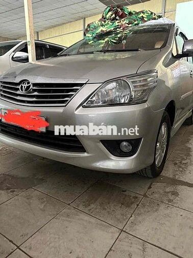 Toyota Innova 2012 Bạc