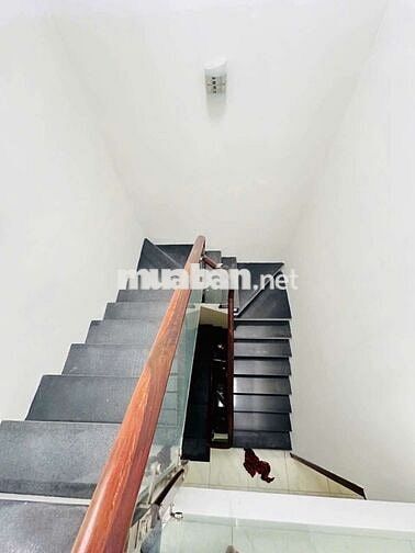 HIẾM CÓ-RỘNG ĐẸP RẼ-BÁN NHÀ 4×27-3TẦNG-HXH TRƯỜNG CHINH Q.12-LẠC QUANG