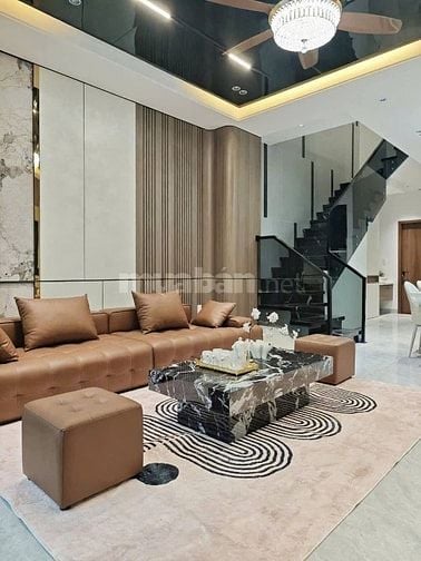 Bán nhà HXH Đ.Nguyễn Văn Quá, gần chợ Cầu. Ngang đẹp 4m, 80m2, HĐ thuê