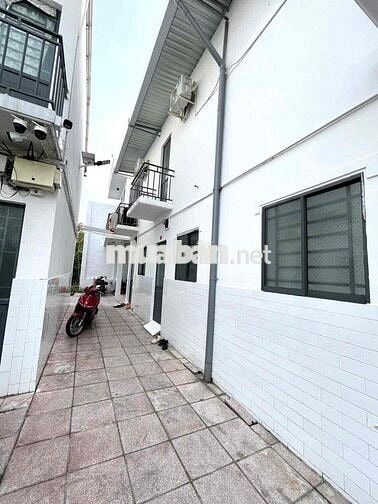 PHÒNG RỘNG 30M2 ĐỐI DIỆN BV NHI ĐỒNG